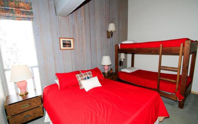 Mammoth Ski & Racquet Club #074