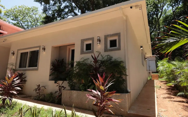 Casa Luminiere- Keyhole Bay #5 3 Bedroom Home