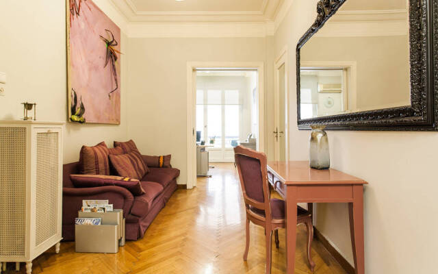 Art apartment Kolonaki