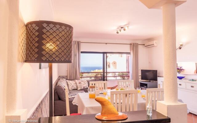 Sofia Beach Apartment by Acasadascasas