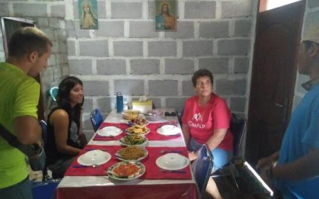 Arnolds Family Homestay