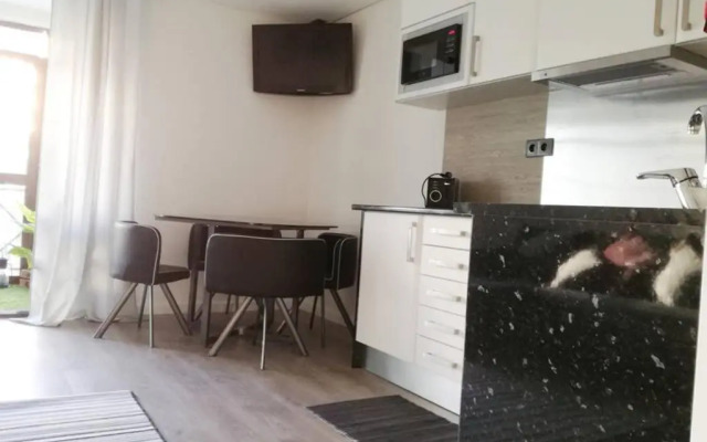 Ria Center Apartment - Right