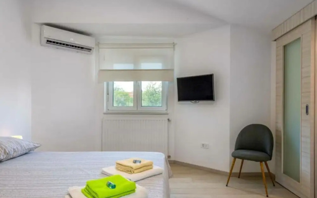Nicole Comfortable Holiday Residence