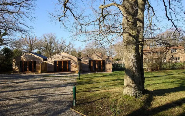 Host Stay Willow Barn