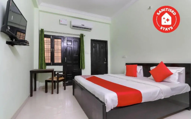 OYO 40723 Brinda Palace