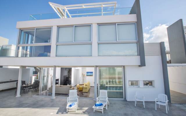 "villa Bp4, Contemporary 3bdr Protaras Villa With Pool, Close to Fig Tree Bay"