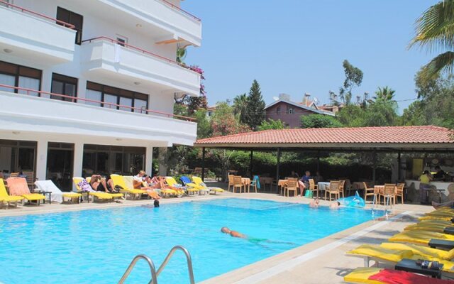 Beyaz Saray Hotel