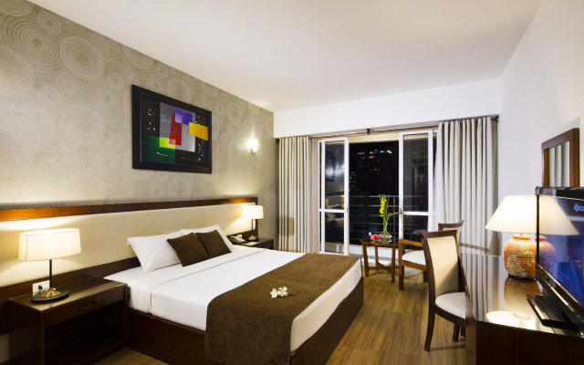 Starlet Hotel