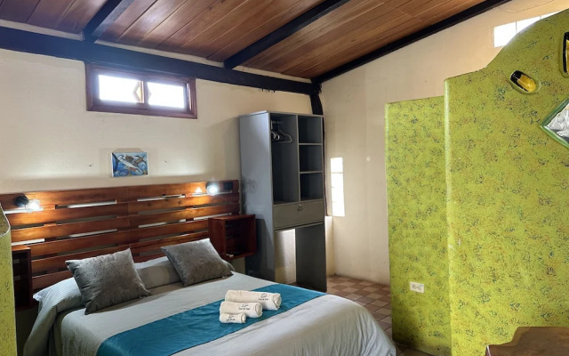 Casa del Lago Lodging House