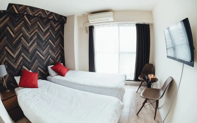 Royal Heights Sakuragawa Condominium