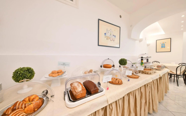 Hotel Noris
