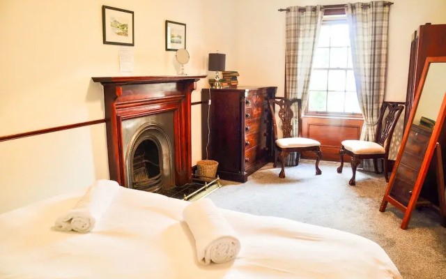 Old Kilmun House