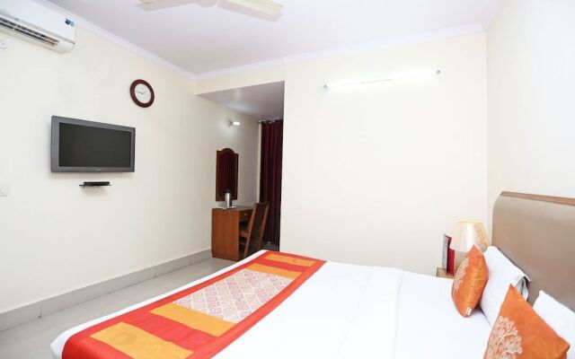 OYO Flagship 29035 Hotel Harisons Continental