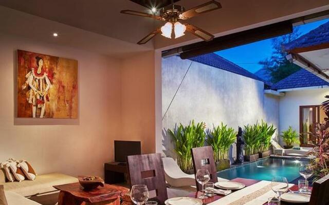 1BR Private villa seminyak,20mint walk 2 the beach
