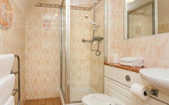 Clun Valley Lodges
