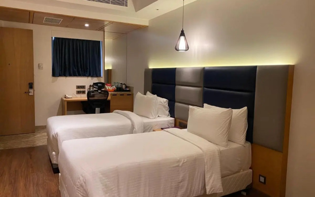 SRM Hotel Maraimalai Nagar
