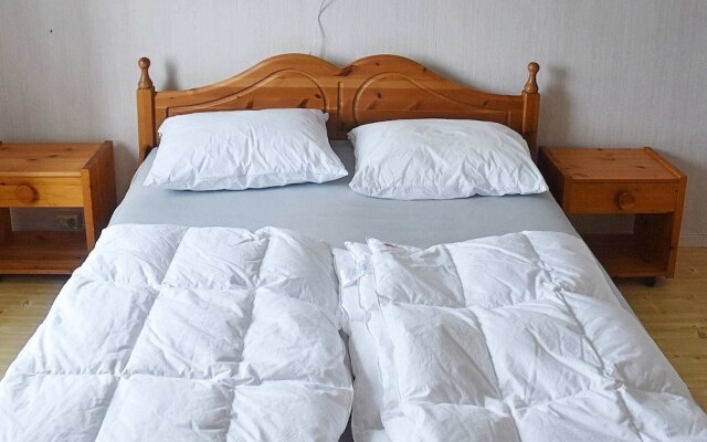 6 Person Holiday Home in Bakkasund