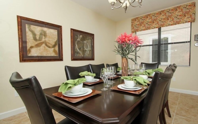 4BR 3BA Pool Home In ChampionsGate