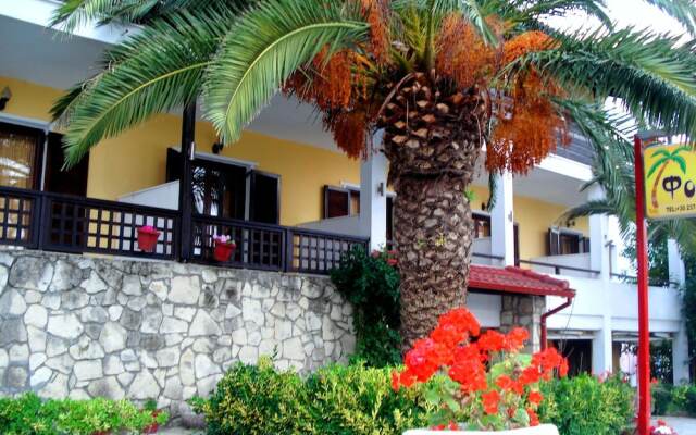 Finikas Apartments Polichrono