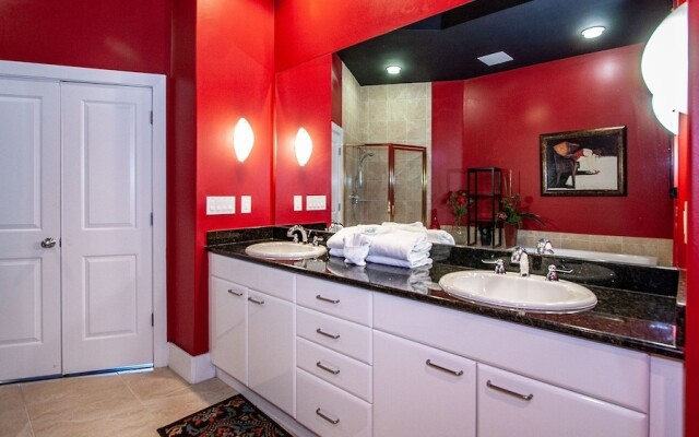 Crc0107 3 Bedroom Condo