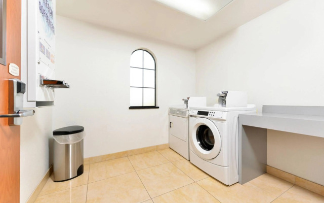 Fairfield Inn & Suites Santa Cruz - Capitola