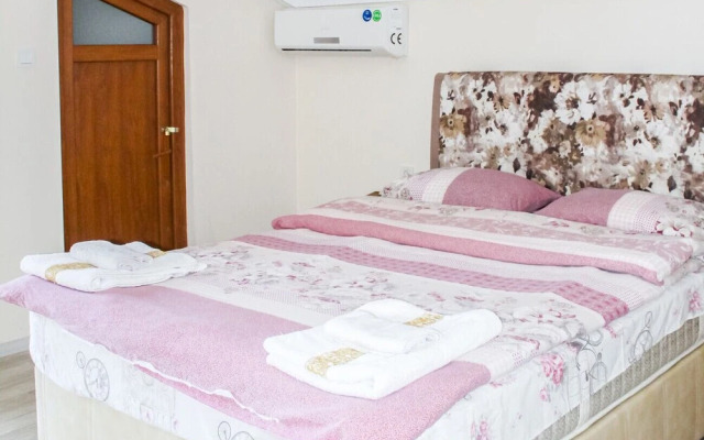 Peaceful Home With Private Pool and BBQ in Sapanca