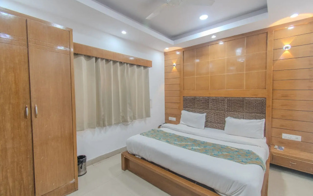 Hotel Raj Mandir