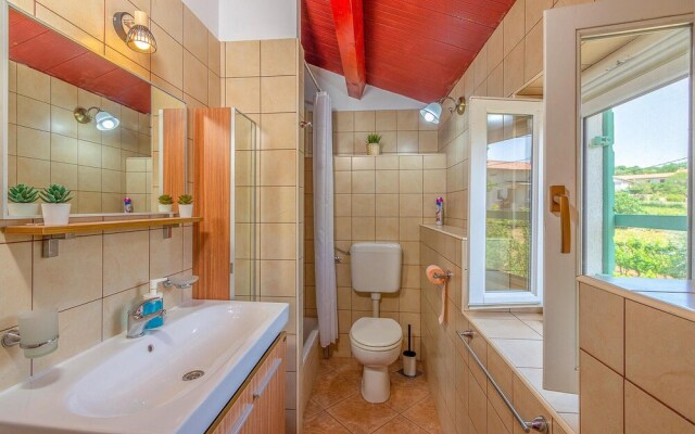 Beautiful Home in Nedescina With Wifi and 2 Bedrooms