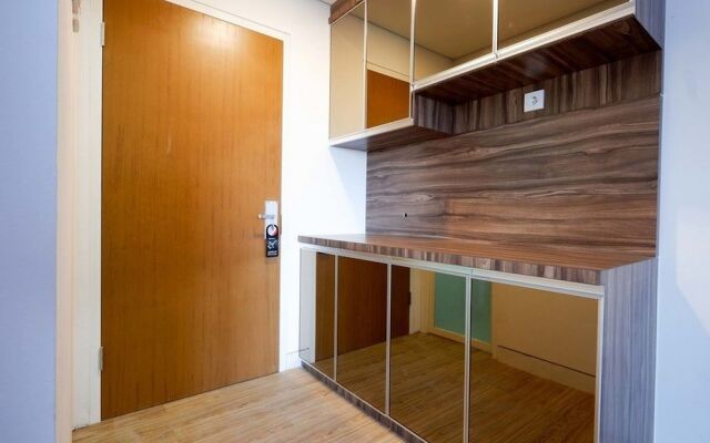 RedDoorz Apartment near Exit Toll Colomadu