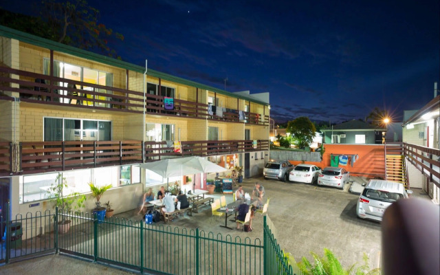 Airlie Beach YHA