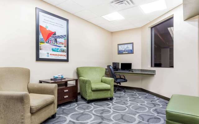 Howard Johnson by Wyndham Ocala FL I-75