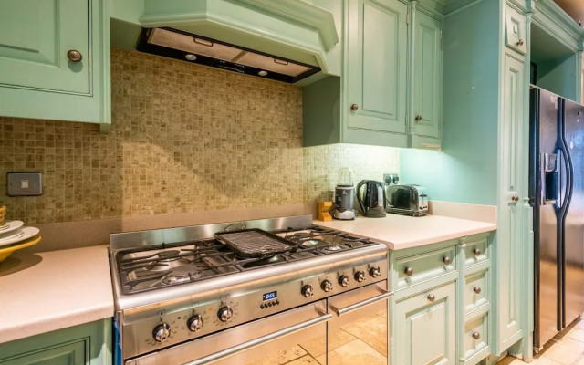 Classic Westminster Home near to Buckingham Palace