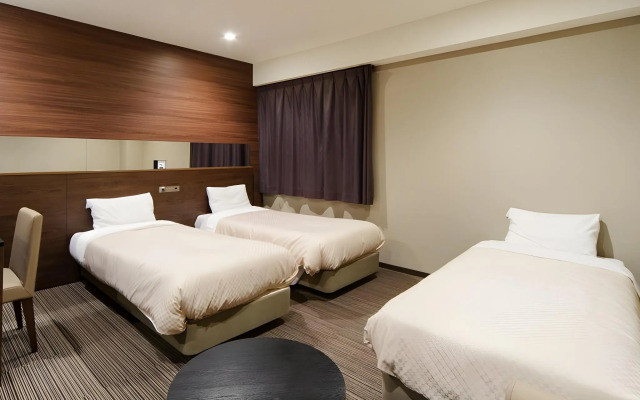 Osaka Fujiya Hotel