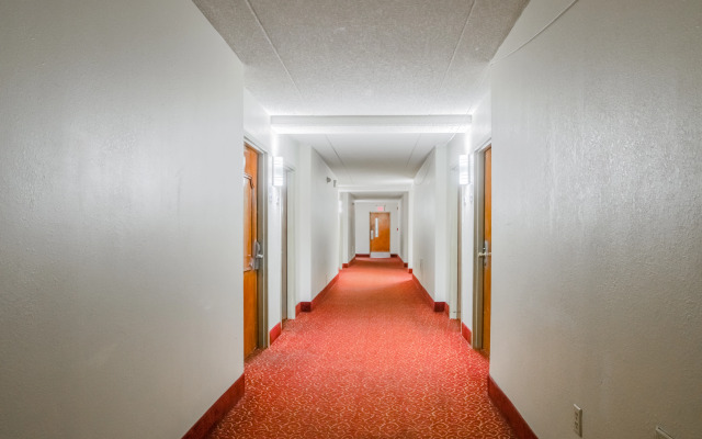 OYO Hotel Burlington South