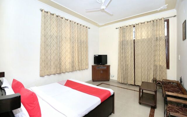 OYO 13428 Home Studios Barogh Valley