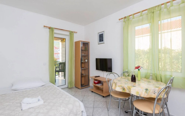 Ivo - 400 m From sea - A5