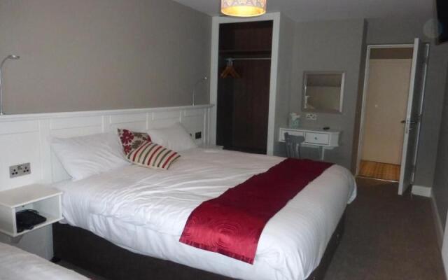 Ryan's Hotel