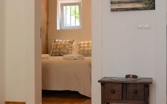 Santa Marta Vintage II by Homing