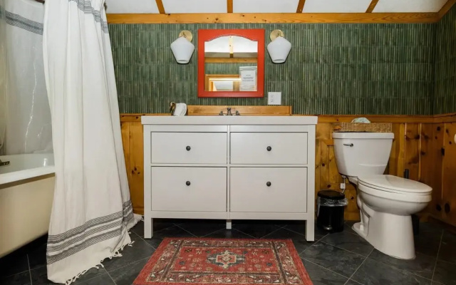 87sl - Starlink - Sauna - Pets OK - Sleeps 8