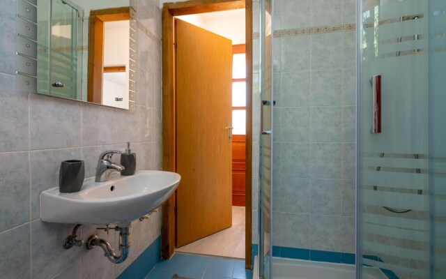 Beautiful Home in Breg Ivanovci With Wifi and 3 Bedrooms