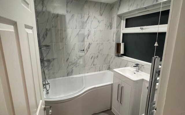 Impeccable 3-bed House in York