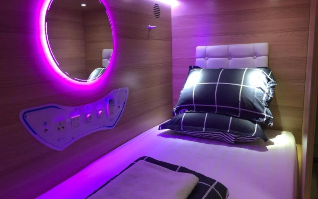 Capsule Pod @ Aljunied