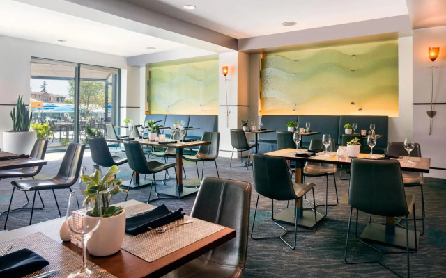 Renaissance Walnut Creek Hotel