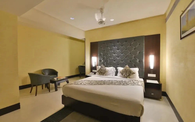 Hotel The Golden Oak Central by Citrus Prime