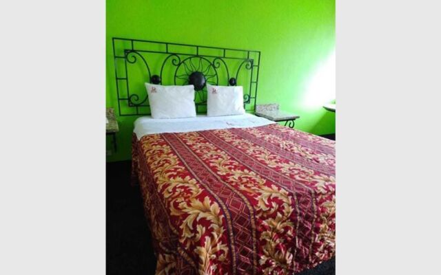 Hotel El Descanso Inn