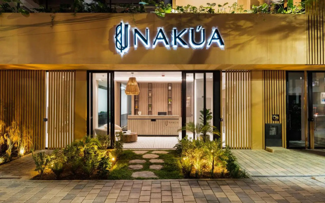 Nakúa Stay + Work