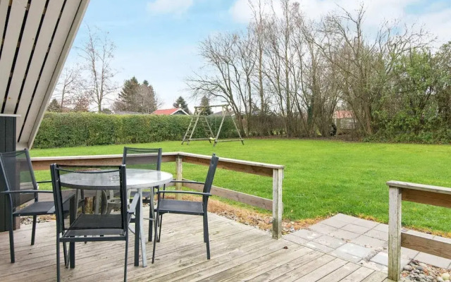 6 Person Holiday Home in Hejls