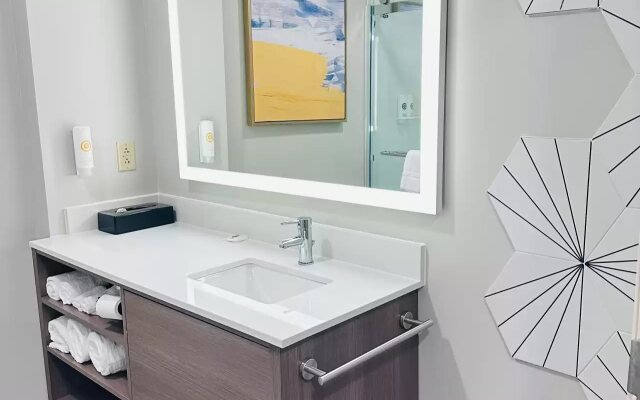 Comfort Inn & Suites Ashland – Richmond North