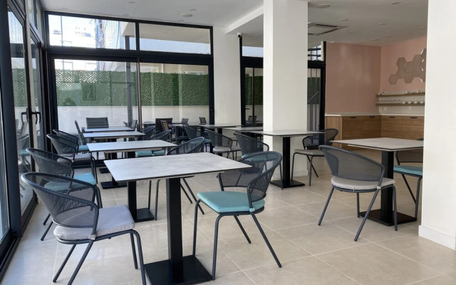 Spilos Gumuldur Hotel