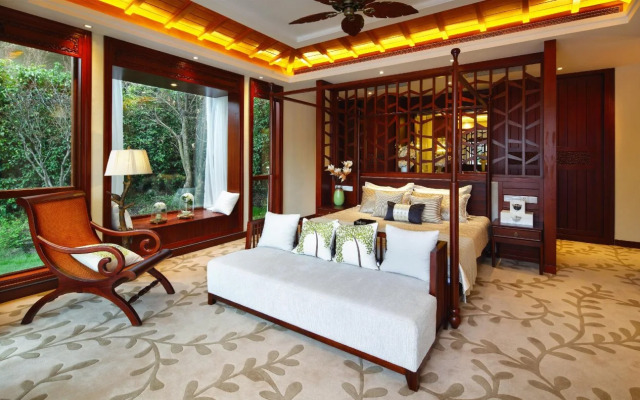 Sanya Ocean Sonic Banling Hotspring Resort